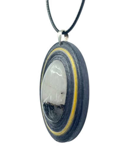 Naszyjnik z kamieniem - Turmalin w krysztale 004